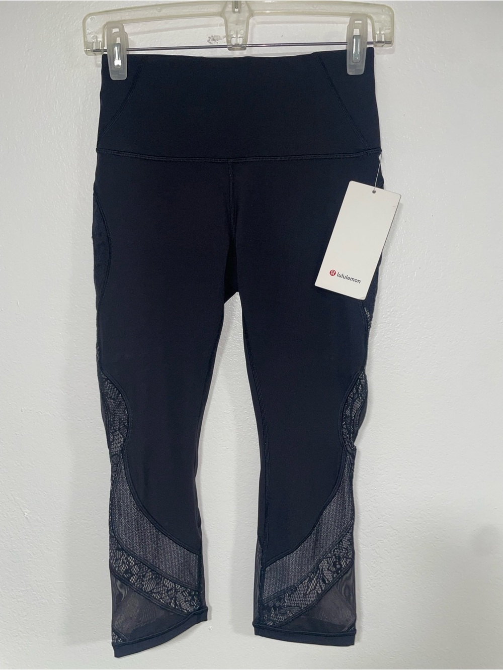 lululemon athletica Black Women’s High-Rise Mesh-Trim Capri Leggings